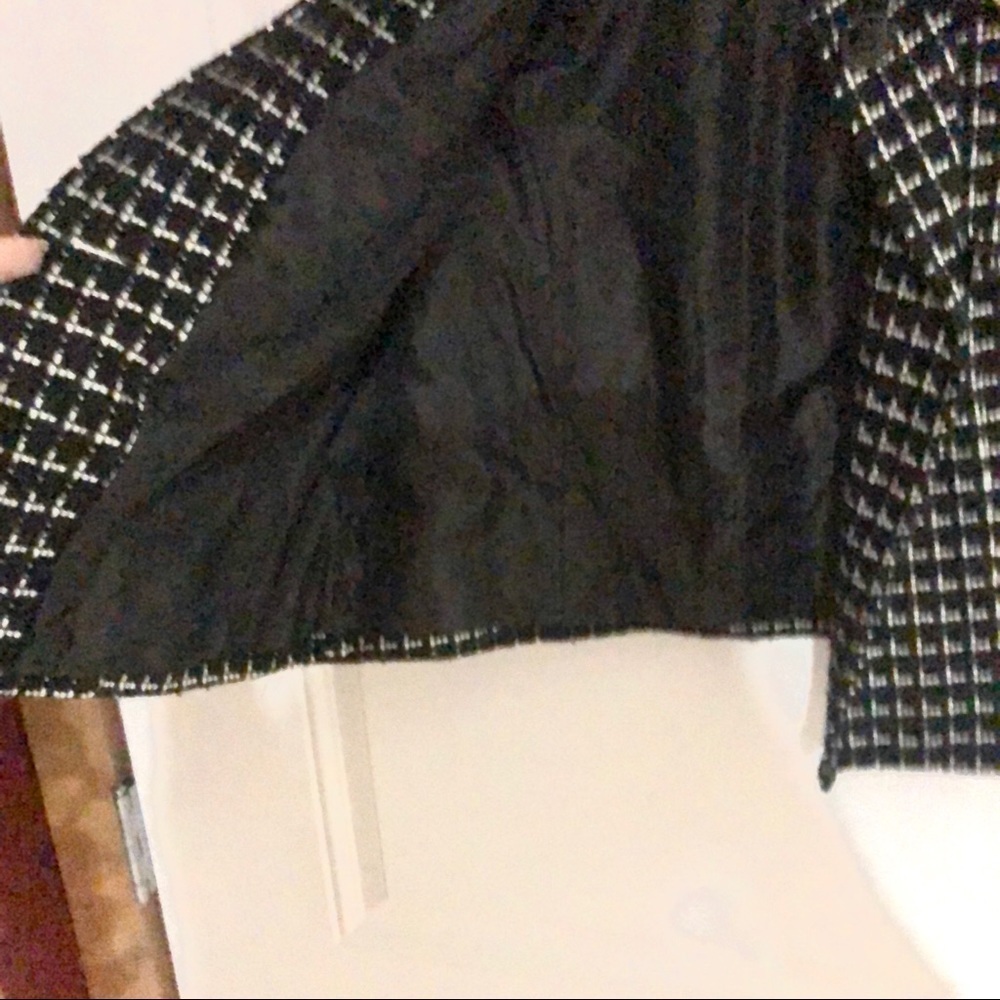 Harve Bernard Black and White Cropped Petite Jacket Petite Medium - Picture 5 of 10